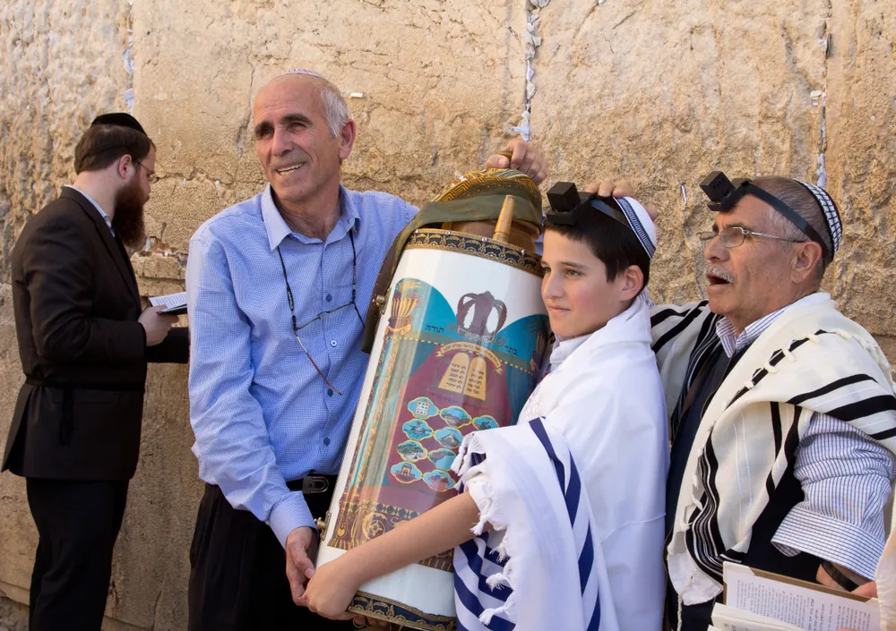 Comment gérer les invités pour une Bar Mitzvah ?