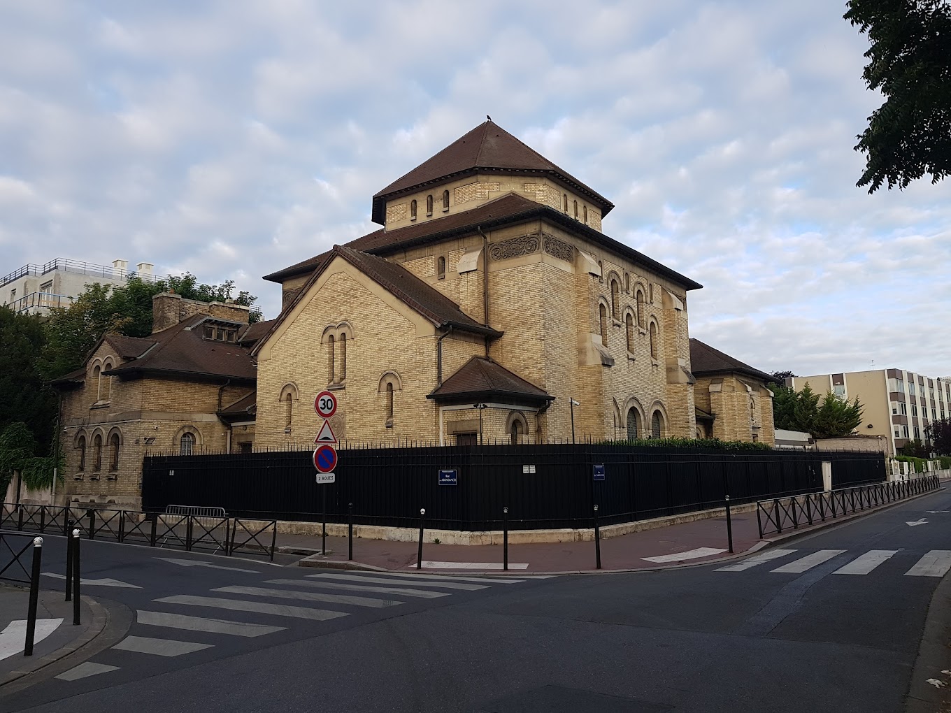 Synagogue de Boulogne-Billancourt